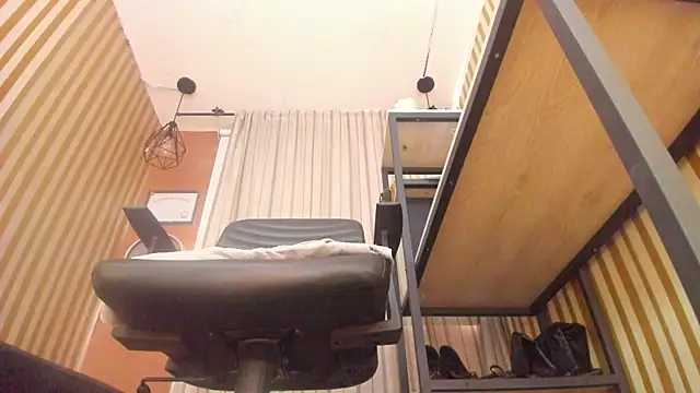 Scarlett_Barnes webcam