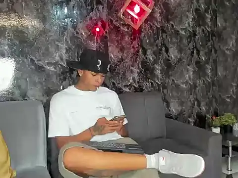 nova_mitchell7 webcam