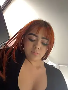Roxy_Fox_2 webcam