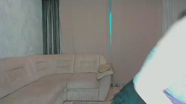 SherelyKlo webcam