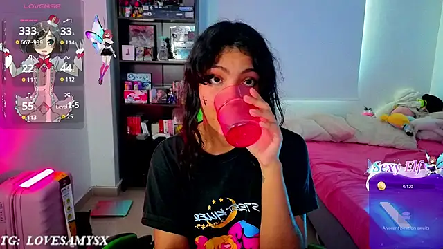 Lovelyamyy webcam