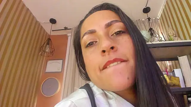 Scarlett_Barnes webcam