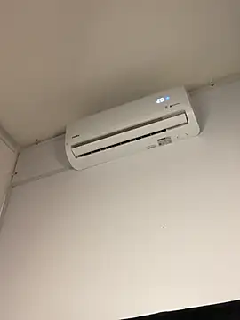 Val12777 webcam