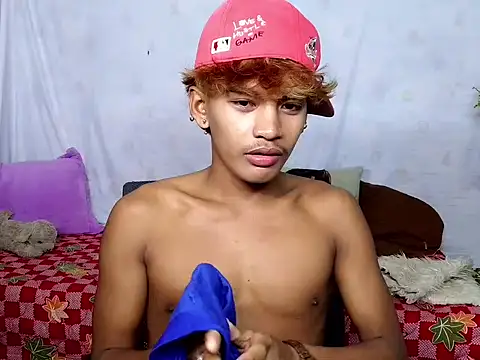 adorableasianboy69 webcam
