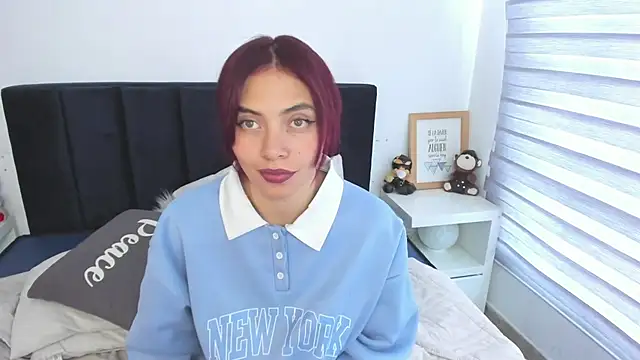 melanie_roux__ live cam on StripChat