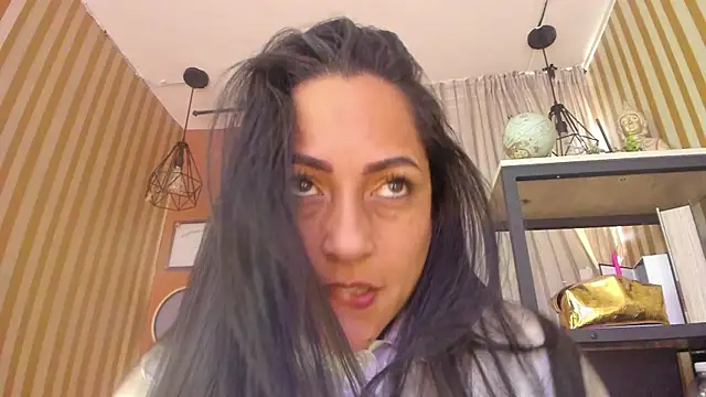 Scarlett_Barnes webcam