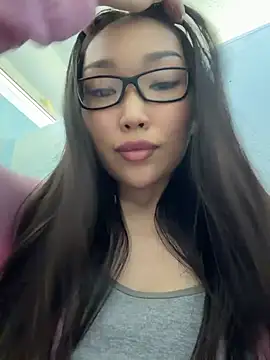 trytomakememoam webcam