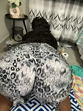 Nicole_bash webcam