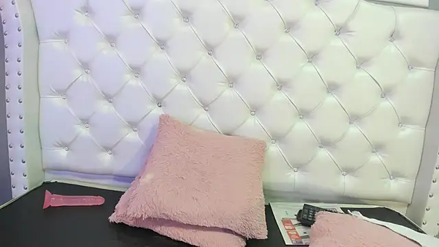 Saori_Price webcam