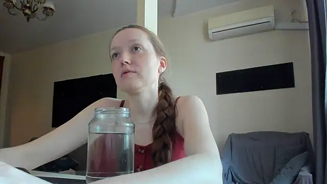 Holistic_woman webcam