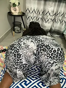 Nicole_bash webcam