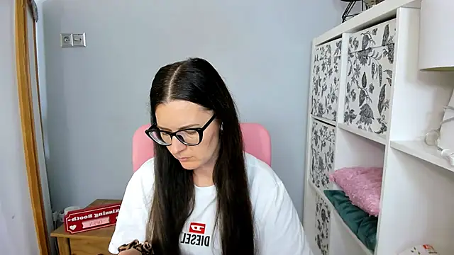 NadiaXlove webcam