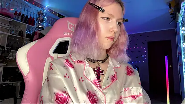 lonely_bunny webcam