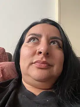 Abril_Luv webcam