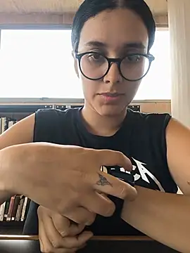 Annya-sweet webcam