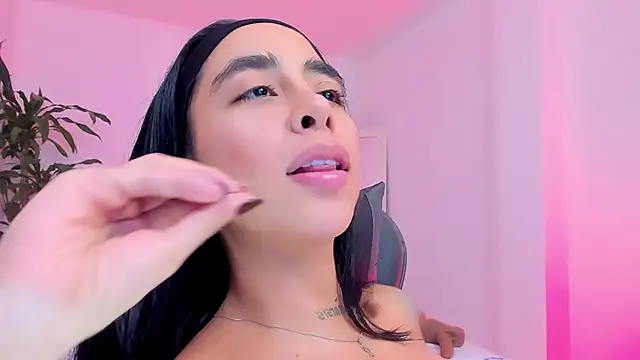 sophierooy22 webcam