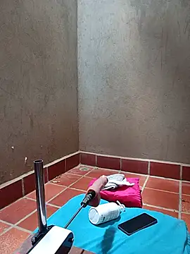 Lucky-hot-girls webcam