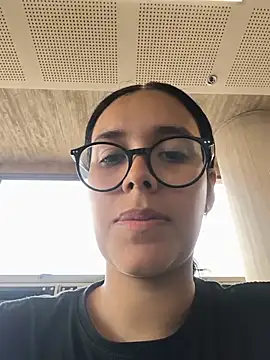 Annya-sweet webcam