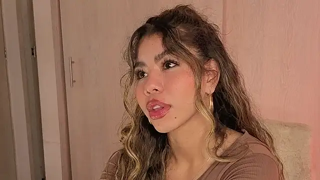 Melina_Ferrer1 Live Web Cam Show