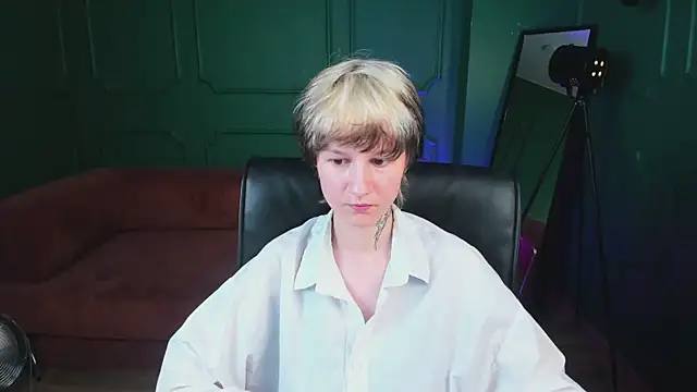Senpai_Sins webcam