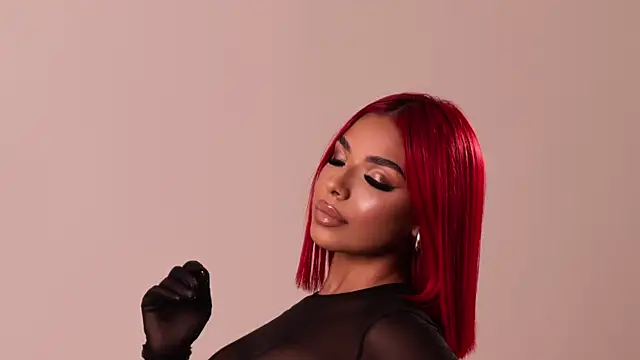 Emmily_Savage webcam