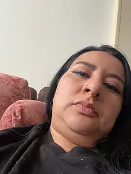 Abril_Luv webcam