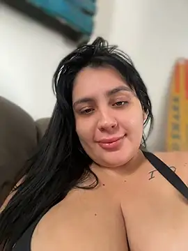 Vicky_Sixx live cam on StripChat