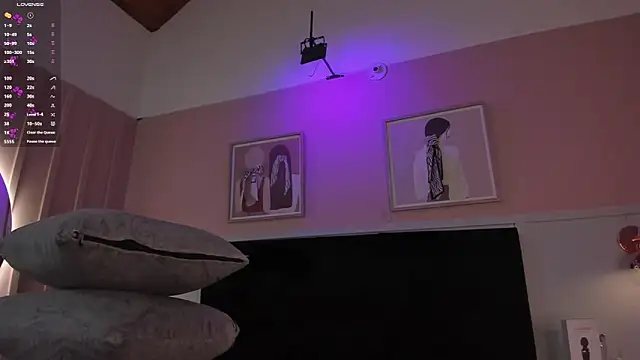 elodie_walker webcam