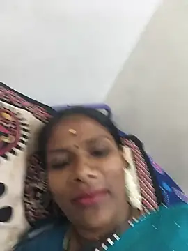 Tamil_Yalini12 webcam
