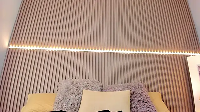 Victoria_Rosee webcam