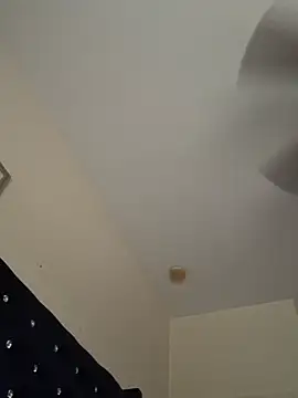 Midnght_Tease977 webcam