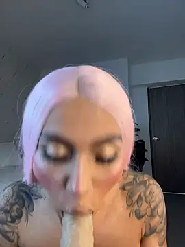 miss_tatiana_'s live cam