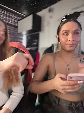 Isabella-Teen webcam