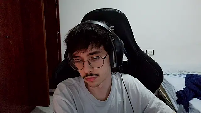 gabrielNovin17cm webcam