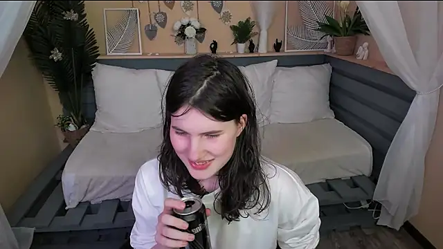NoriMoore webcam