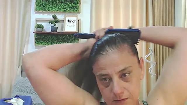 sasi_luna webcam