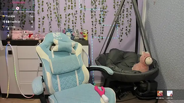 Yoonhee_ki live cam on StripChat