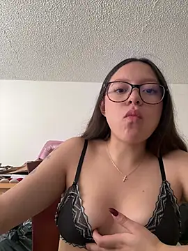 Alisson Sanz1 live cam