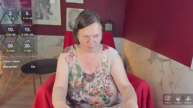 KellyPerfection webcam