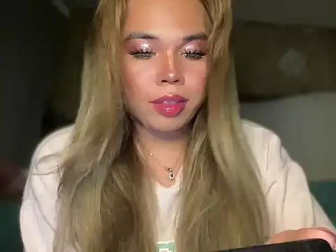 goddessofalltime live cam on StripChat