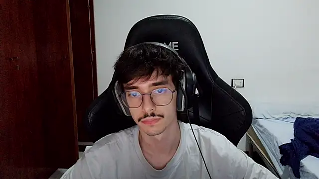 gabrielNovin17cm webcam