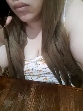 Madam_bezzzoul webcam