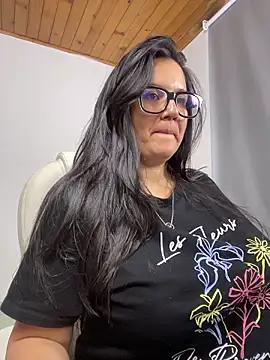 SWEETLILY18 webcam