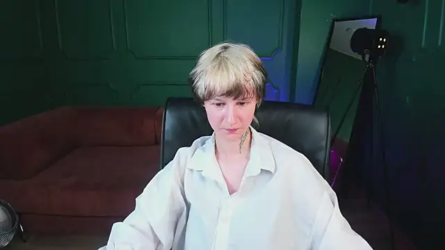 Senpai_Sins webcam