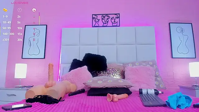 charlotte_kisss webcam