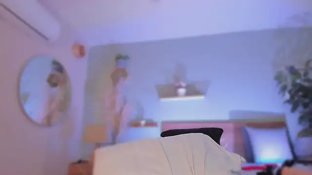 YariRose webcam