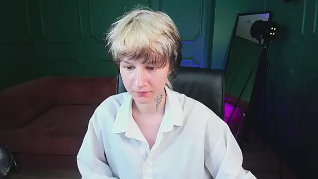 Senpai_Sins webcam