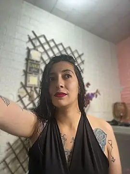 SALOME_KORLAND live cam on StripChat