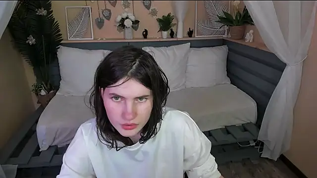 NoriMoore webcam