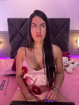 Zafira_Alabi webcam